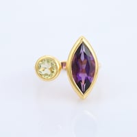 large marquise amethyst small round lemon quartzリング
