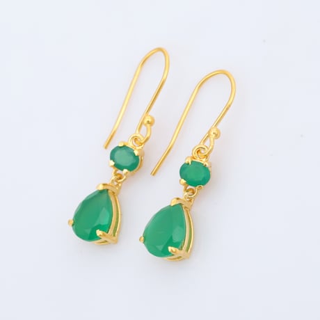 green onyx round pear shapeピアス