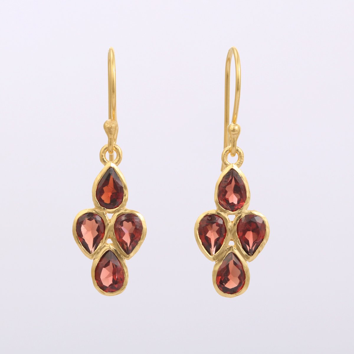 red garnet floral motifピアス | MASTANI