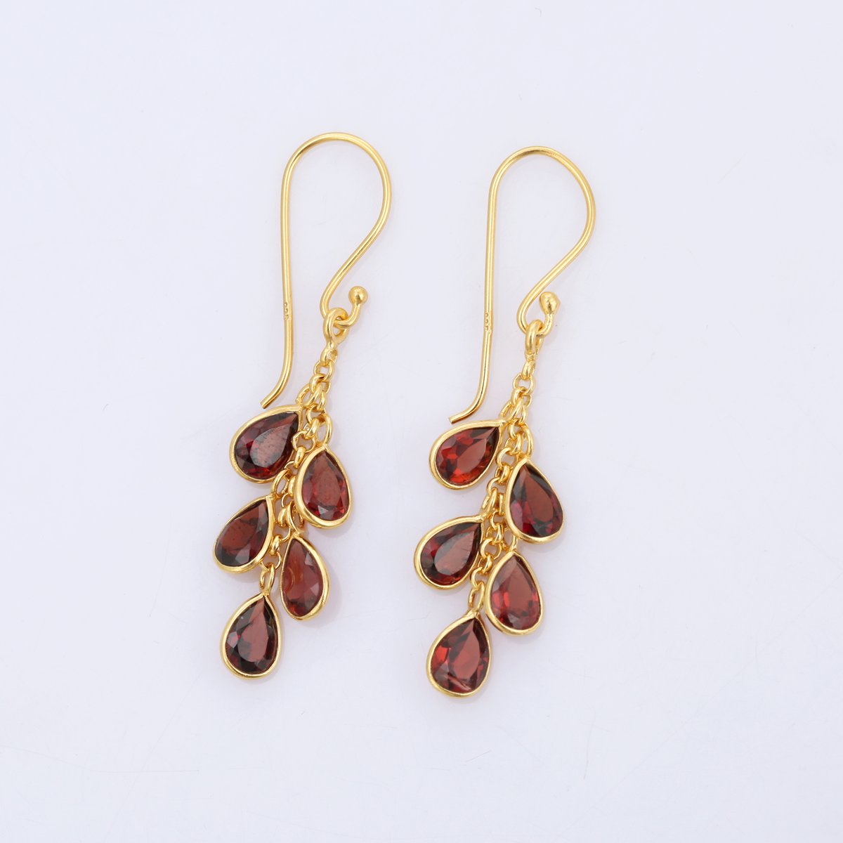 red garnet dancingピアス | MASTANI