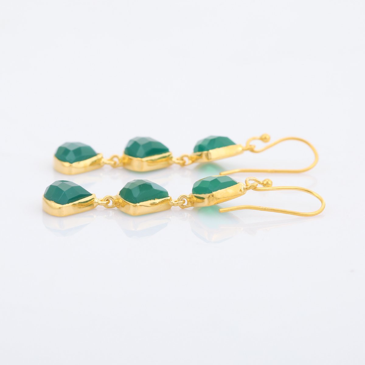 green onyx three line triangleピアス | MASTANI