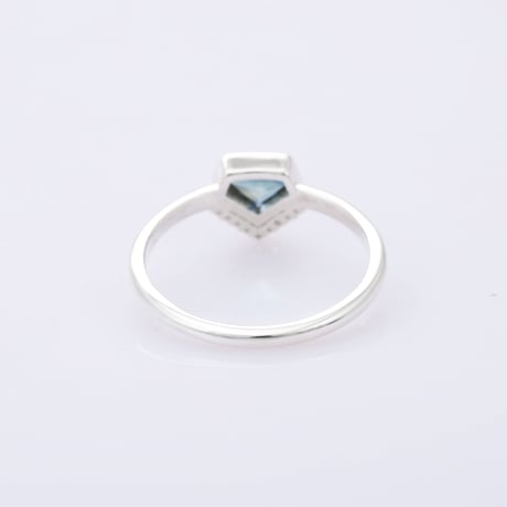 silver pentagon blue sapphire リング