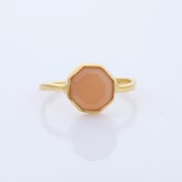 peach moonstone hexagonalリング