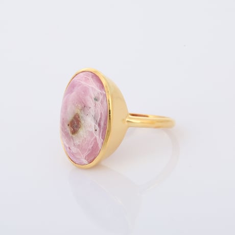 large oval dyed ruby リング