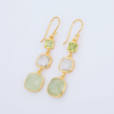 peridot green amethyst preniteピアス