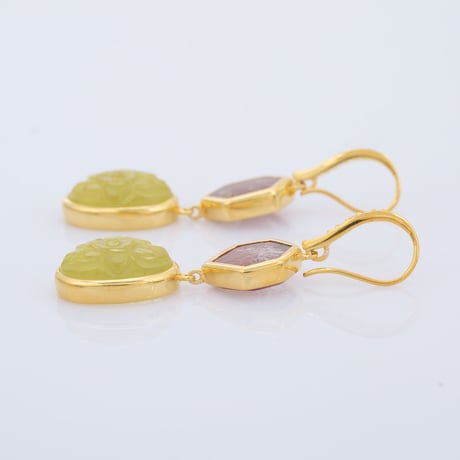 lotus carved lemon quartz and strawberry quartzピアス