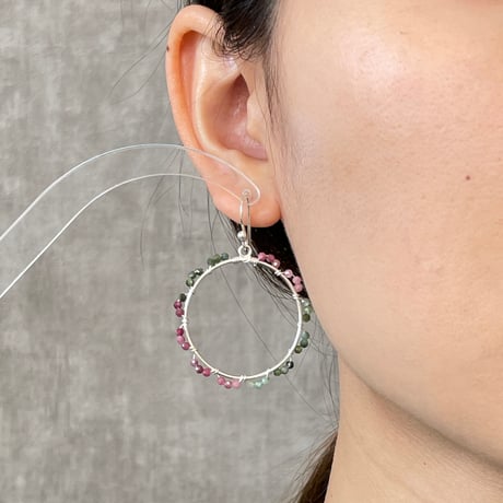 light round hoop tourmalineピアス