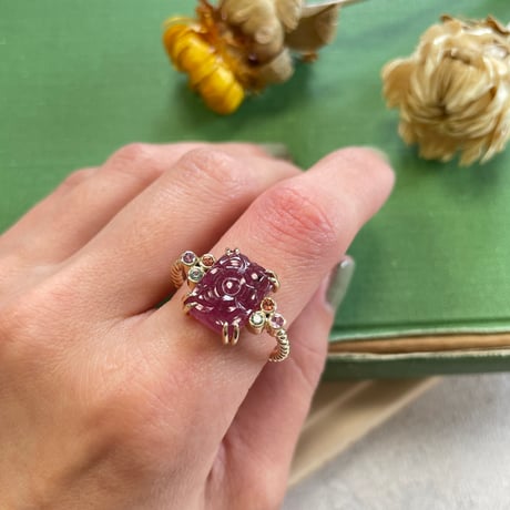 【LIMITED K14】lotus carved tourmaline with accent sapphiresリング