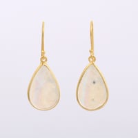 pear shape large moonstoneピアス