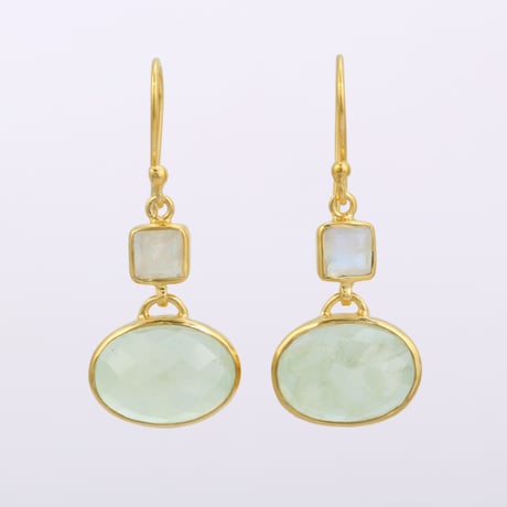 moonstone and prenite summerピアス