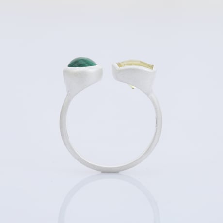 lemon quartz malachite cabochon openリング