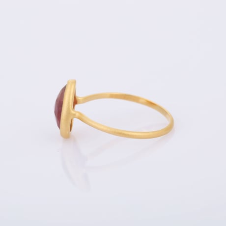 bezel set pyramid shape vivid pink tourmalineリング