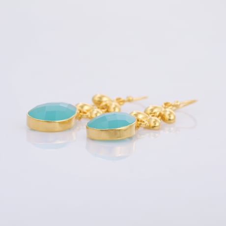 mango tree motif chalcedonyピアス