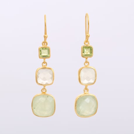 peridot green amethyst preniteピアス