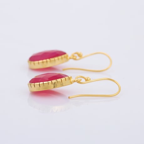pear shape pink chalcedonyピアス