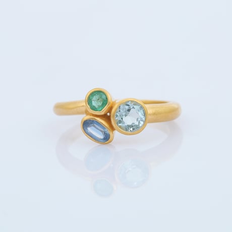 blue topaz emerald kyaniteリング
