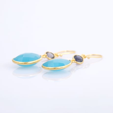 iolite pear shape blue chalcedonyピアス