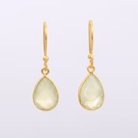 pear shape preniteピアス