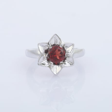 silver red garnet flowerリング