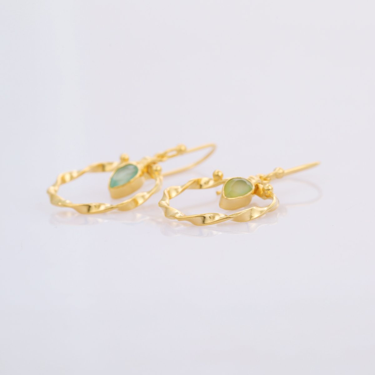 twisted wire prenite hoopピアス | MASTANI