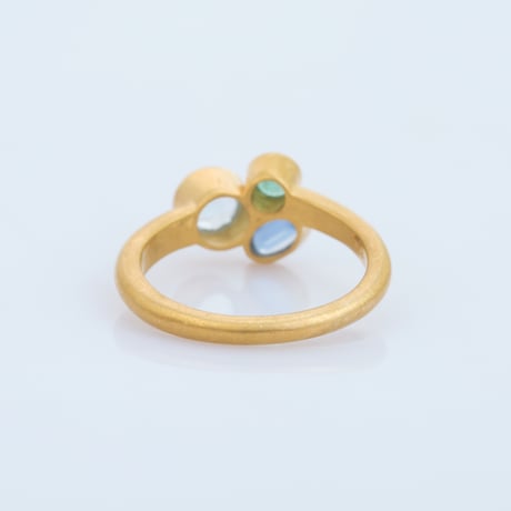blue topaz emerald kyaniteリング