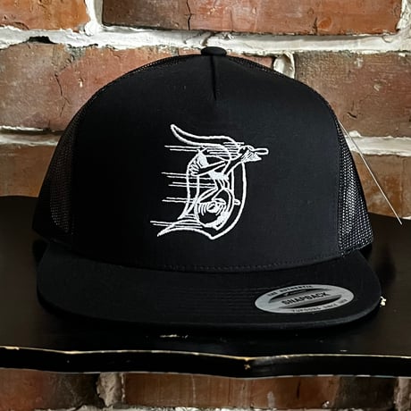 "SUPPORT OUR DOWNSHIFTERS" BLK CAP　WHITE刺繍