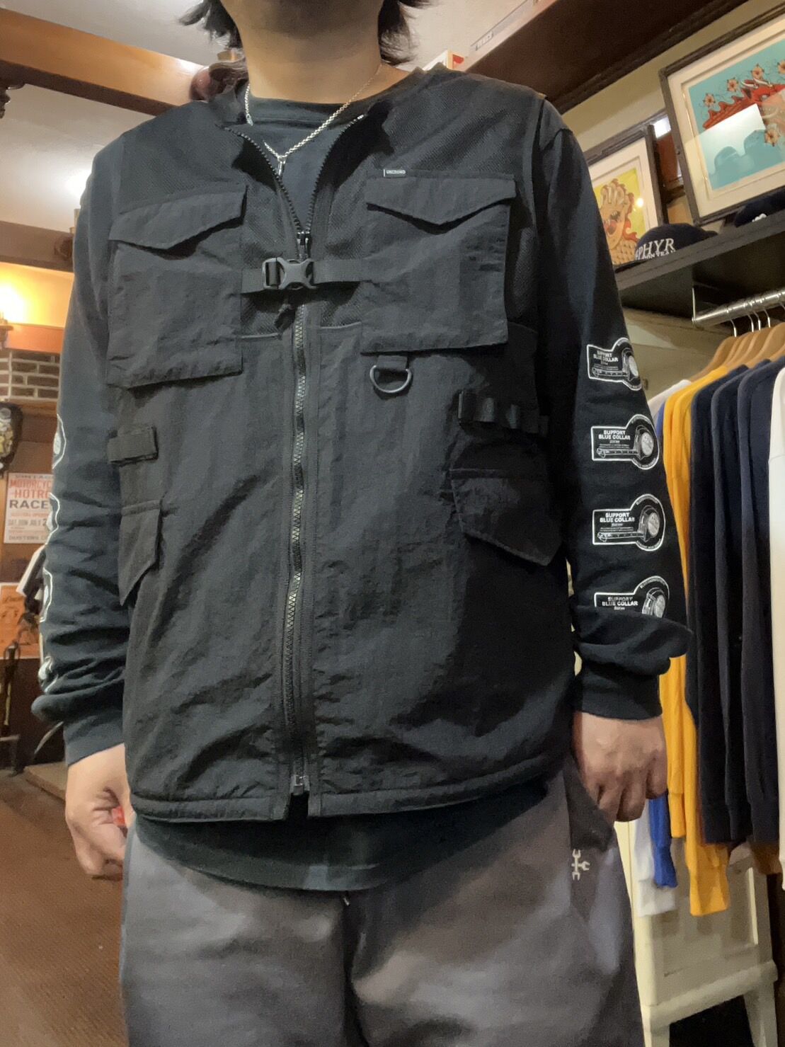UNCROWD 2302 MESH VEST | LOCAL SHOP (Ramen & De UNCROWD 2302 MESH VEST | LOCAL SHOP (Ramen & De
