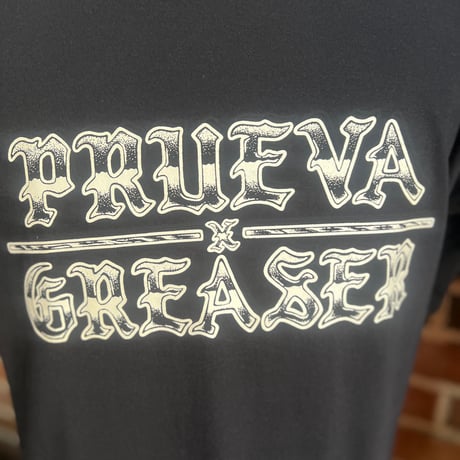 GREASER -PRUEVA x GREASER - REZA - T-Shirt　BLACK