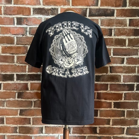 GREASER -PRUEVA x GREASER - REZA - T-Shirt　BLACK