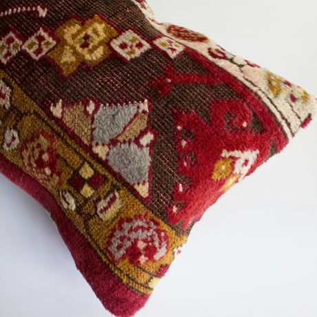 SS TURKEY CUSHION from GRANPIE - Q -