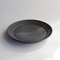 二階堂明弘 no.6 やきしめリム皿（中・白） | eatrip soil