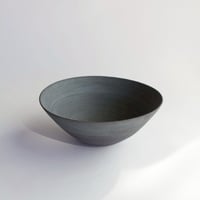 二階堂明弘 no.20 錆器三角碗 | eatrip soil