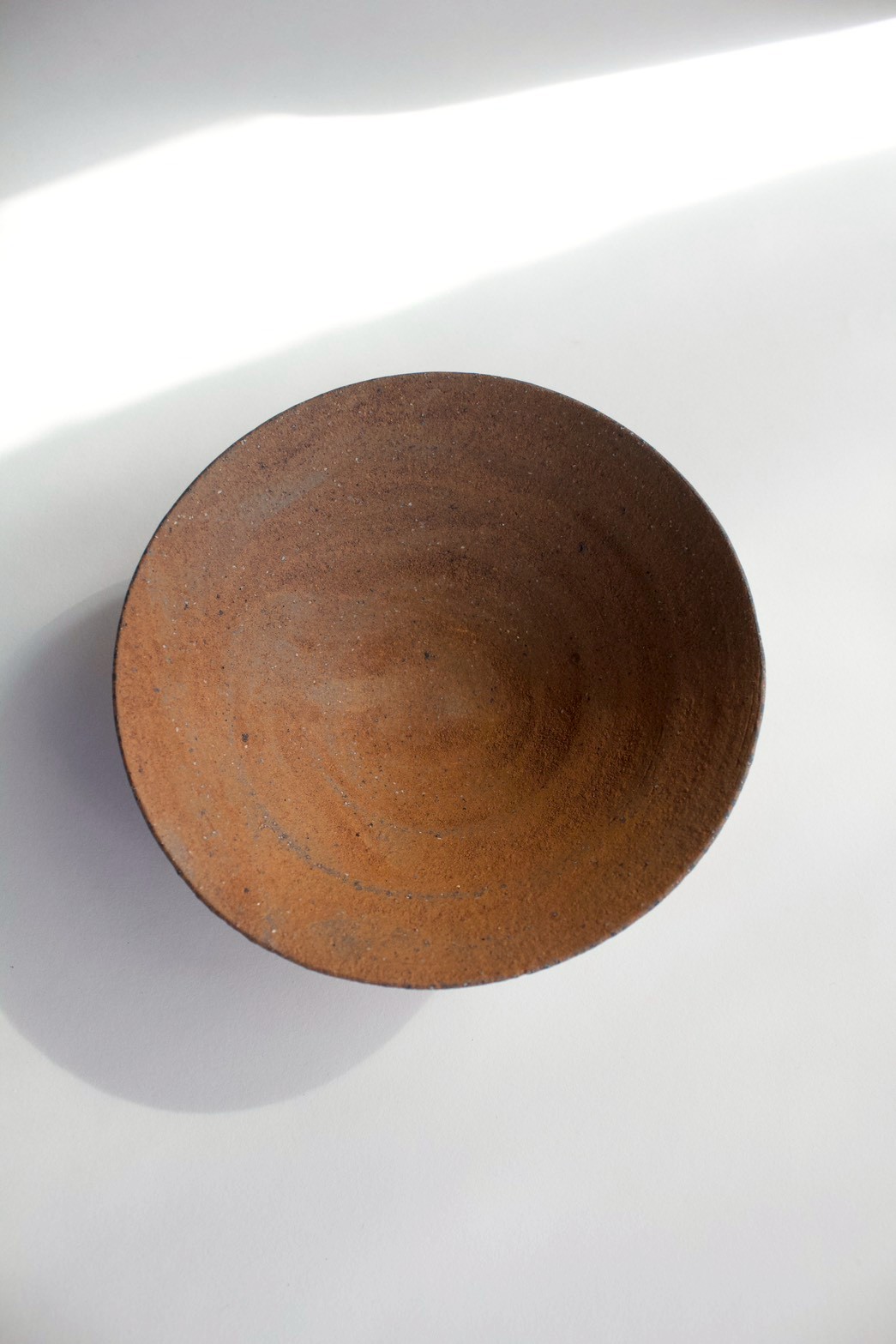 二階堂明弘 no.1 やきしめ三角小鉢（赤） | eatrip soil