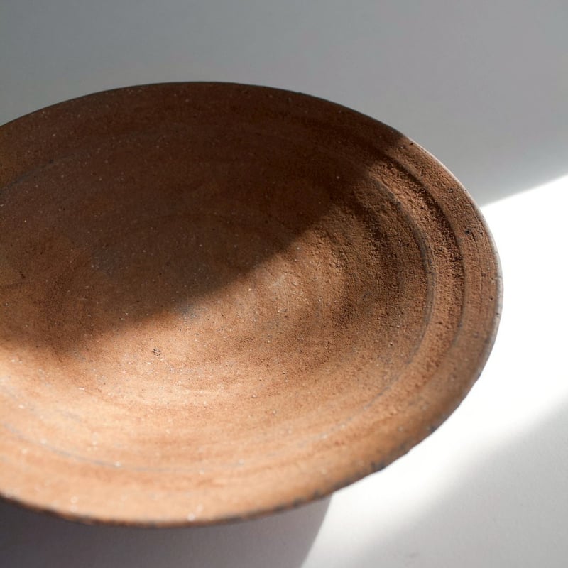 二階堂明弘 no.6 やきしめリム皿（中・赤） | eatrip soil