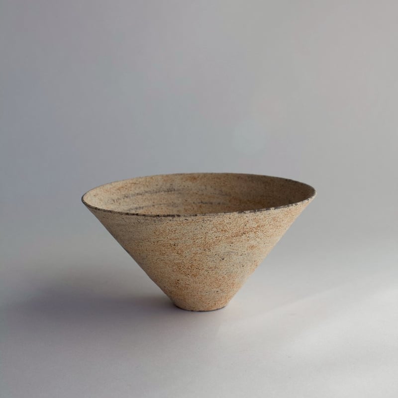 二階堂明弘 no.4 やきしめ三角碗（黄） | eatrip soil