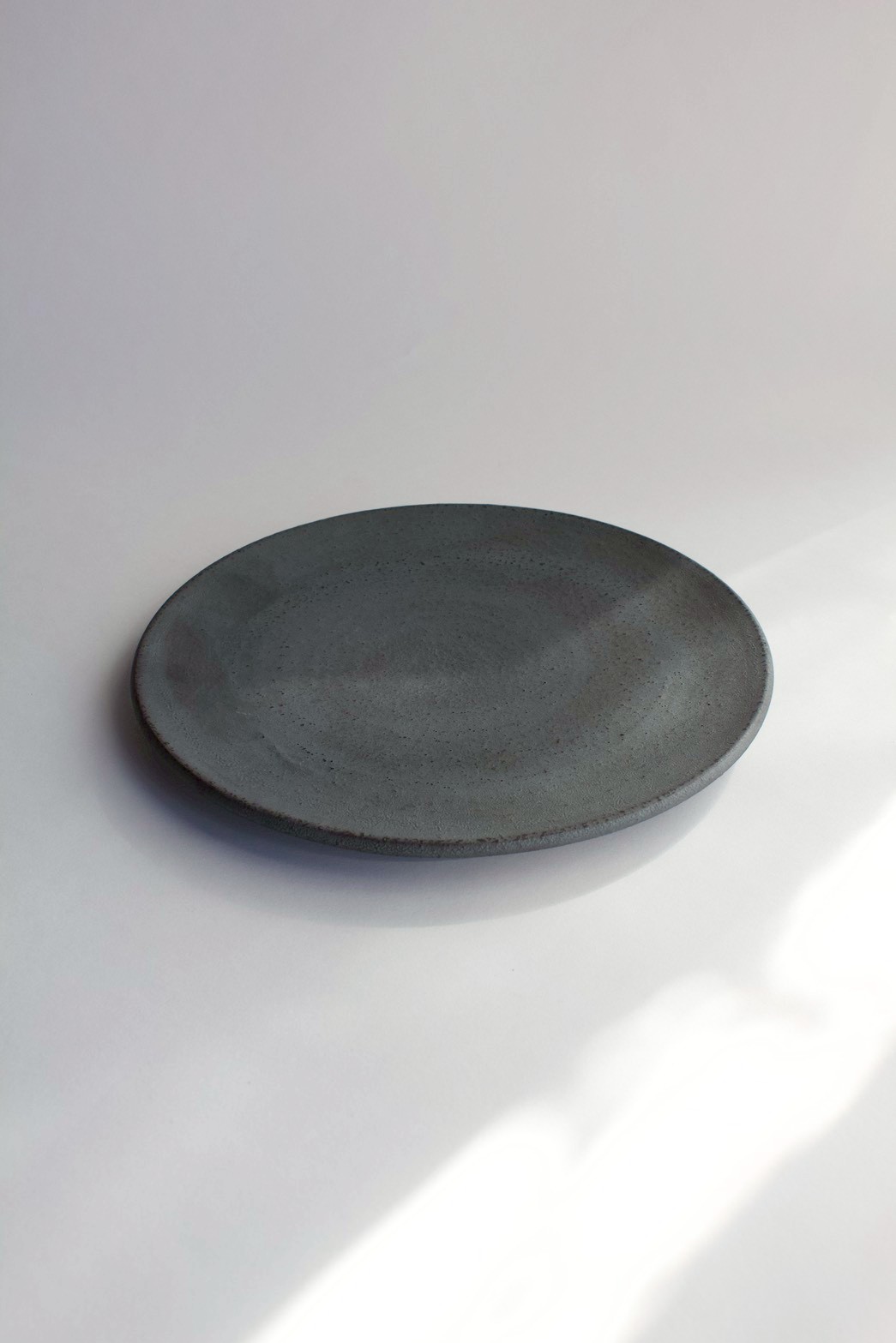 二階堂明弘 no.30 錆器プレート | eatrip soil