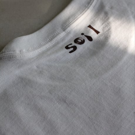 “ eatrip sounds blow “ T-shirt / IVORY
