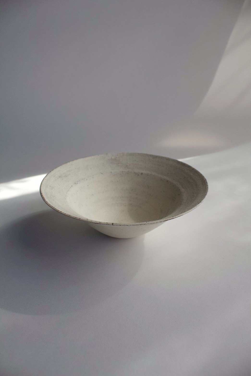 二階堂明弘 no.12 やきしめリム鉢（白） | eatrip soil