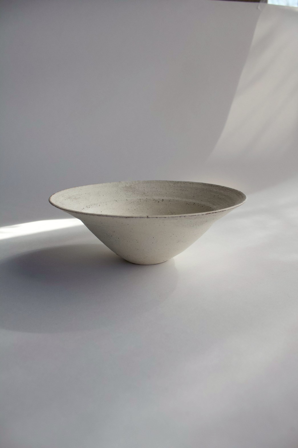 二階堂明弘 no.12 やきしめリム鉢（白） | eatrip soil