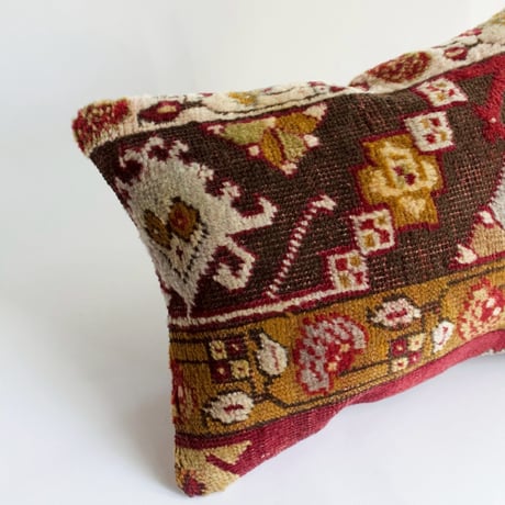 SS TURKEY CUSHION from GRANPIE - Q -