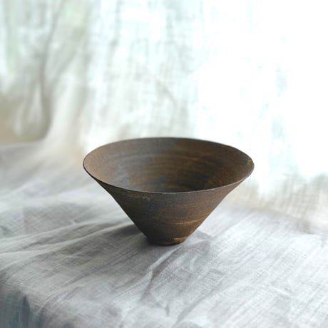 二階堂明弘 no.4　やきしめ三角碗（茶）