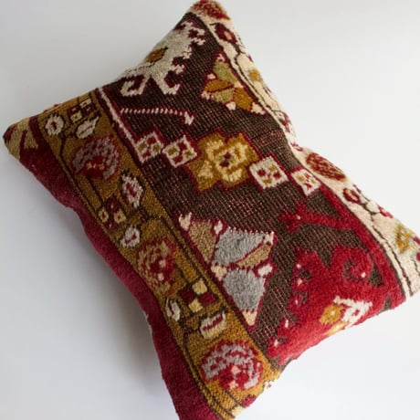 SS TURKEY CUSHION from GRANPIE - Q -