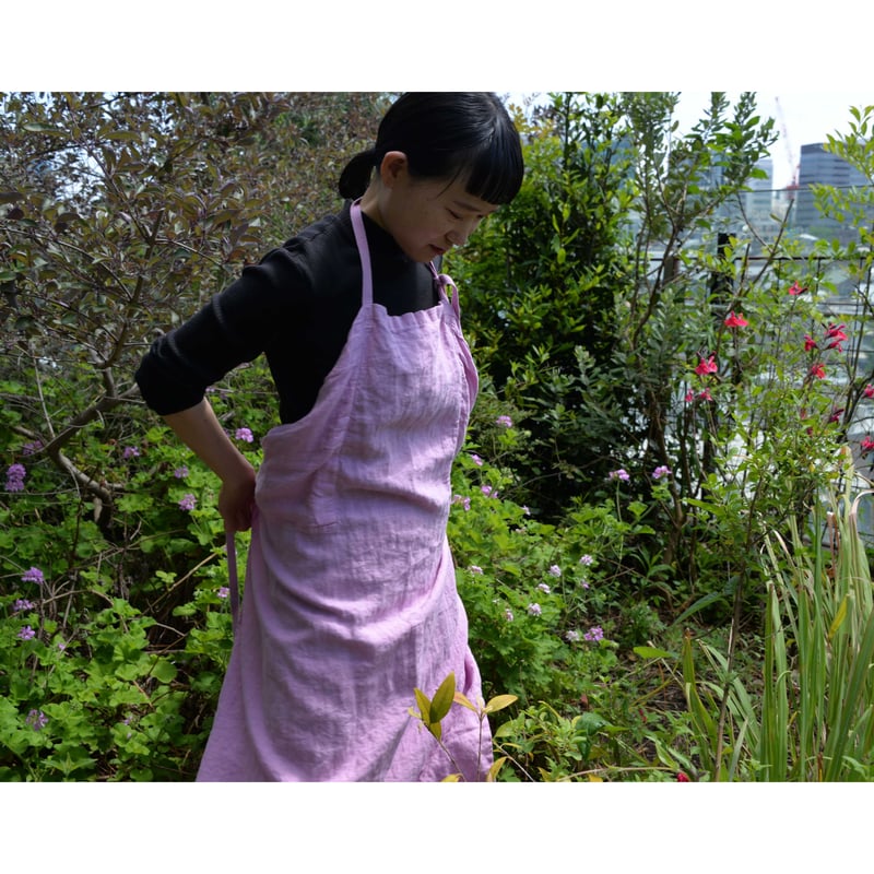 エプロン：eatrip／geranium pink（ゼラニウムピンク） | eatrip