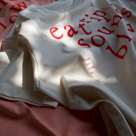 “ eatrip sounds blow “ T-shirt / IVORY