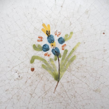 小ぶりのキュノワール 花絵プレート