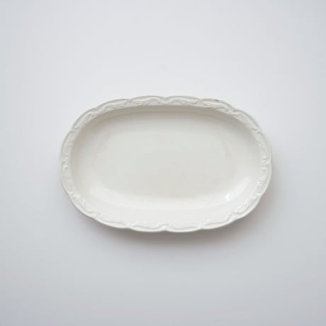 金継ぎ / 白い釉薬のオーバル皿