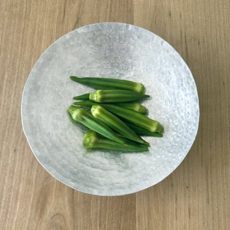 山田憲栄 / アルミ浅鉢（円）20cm