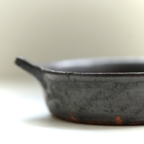 遠藤素子・グラタン皿 （小） /  鉄釉