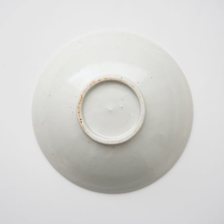 13 竹下努・青白磁平鉢 (6寸) ①