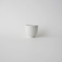 1 壷田亜矢 / 湯呑み（白磁）